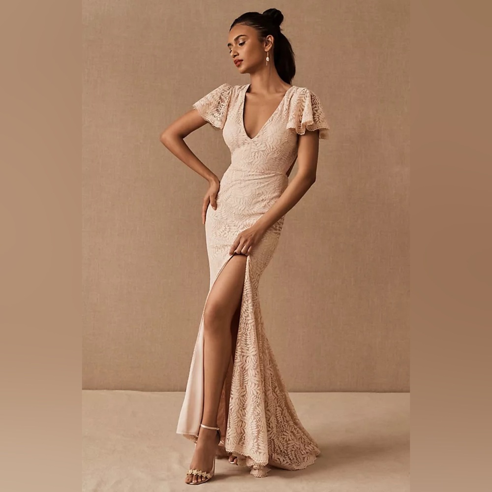 NWT Anthropologie Fame and Partners Sz
8 Blush Lace gown